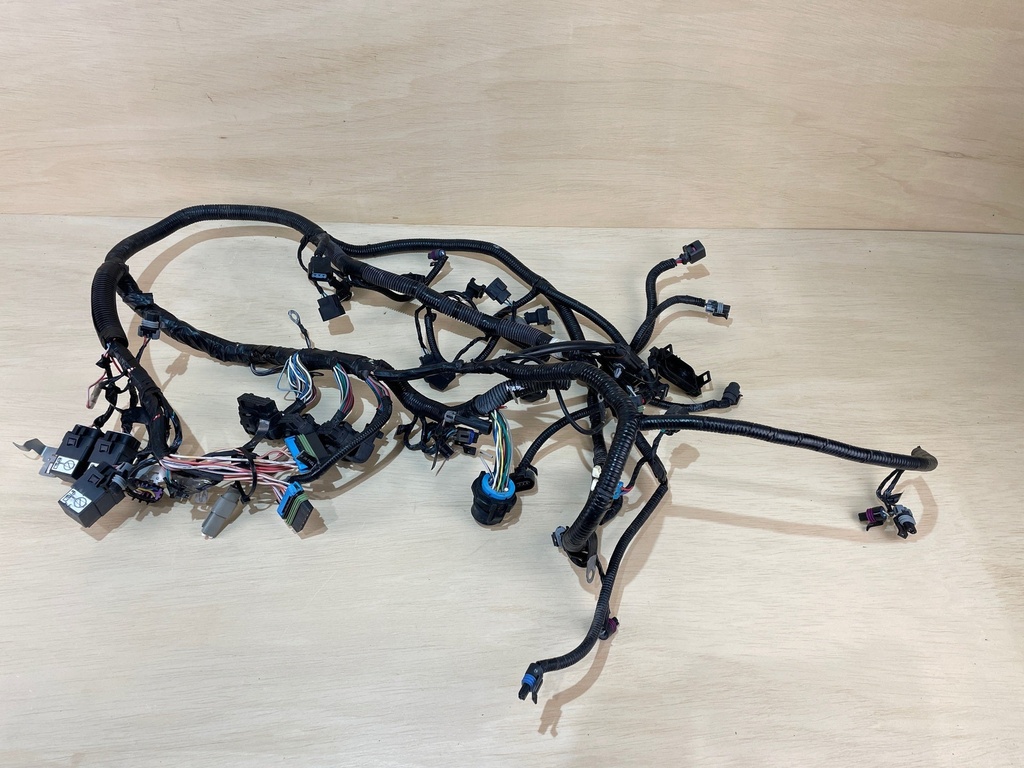 Mercury Verado 2.6L 350HP Outboard Engine Wiring Harness 8M0102454