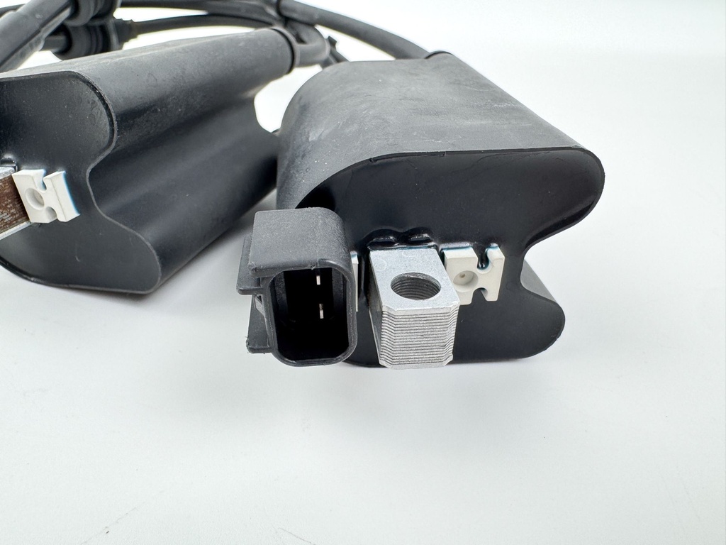 2017 Suzuki 115 HP 4 Stroke Outboard Ignition Coil Set 33410-90J00 OEM