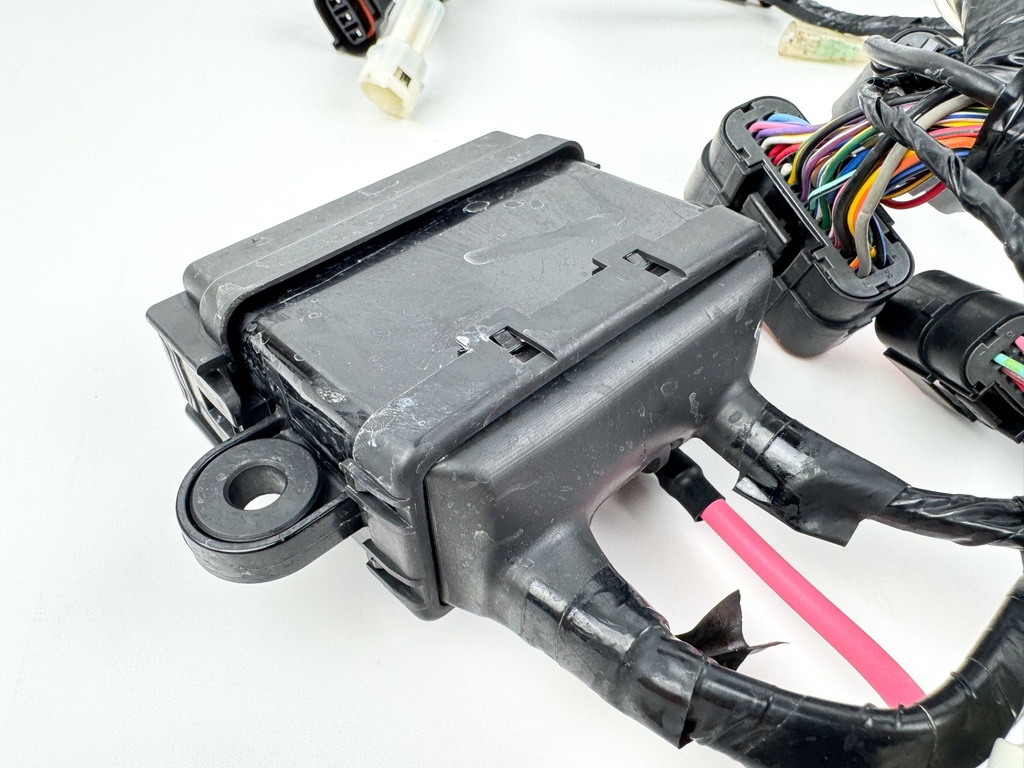 2017 Suzuki 115 HP 4 Stroke Outboard Engine Wire Harness 36610-92J22 OEM