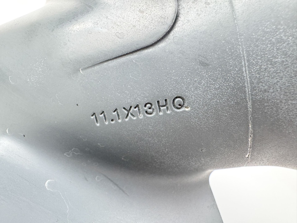 1999 Honda 50 HP 4 Stroke Outboard Propeller 58130-ZV5-000ZA OEM