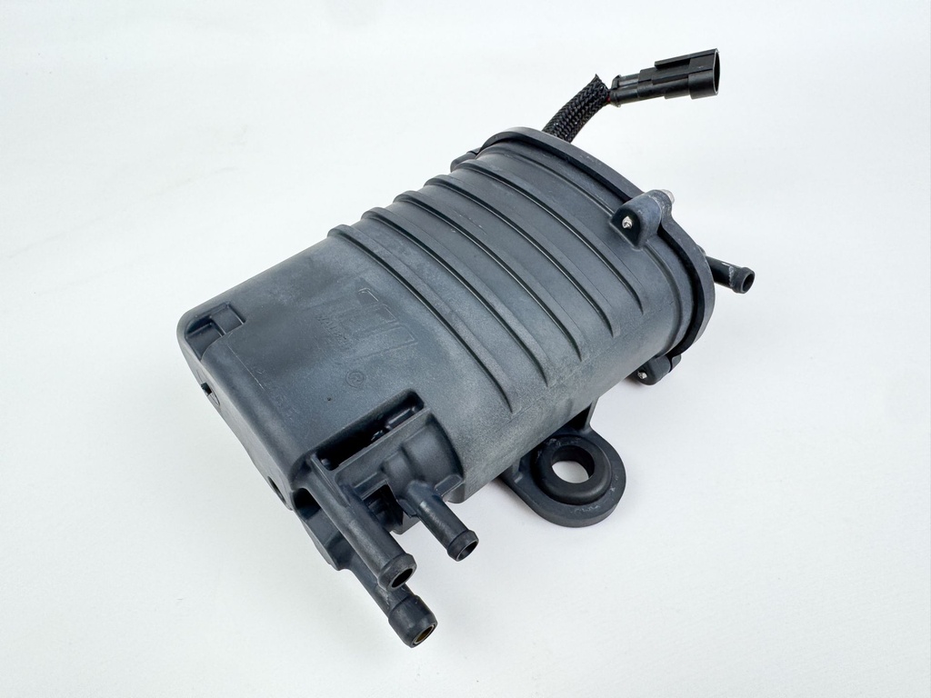 2008 Evinrude 300 HP 2 Stroke Outboard Vapor Separator Tank VST 5006063 OEM