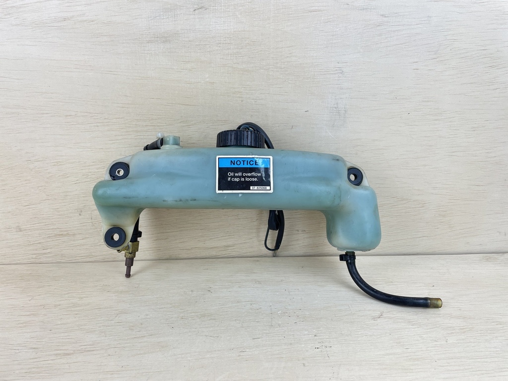 1999 Mercury 200HP Outboard 2 Stroke Oil Tank Reservoir With Cap 994436