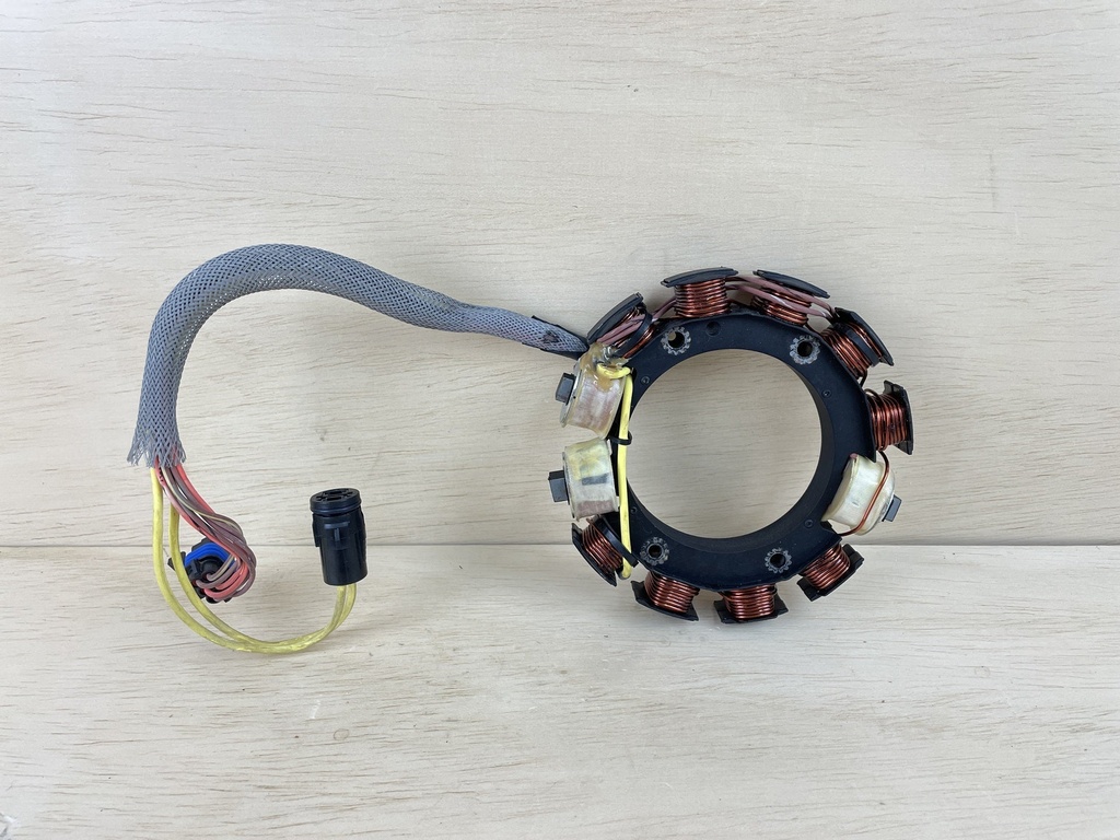 1993 Johnson 150HP Outboard 2 Stroke Stator Assembly 0584981