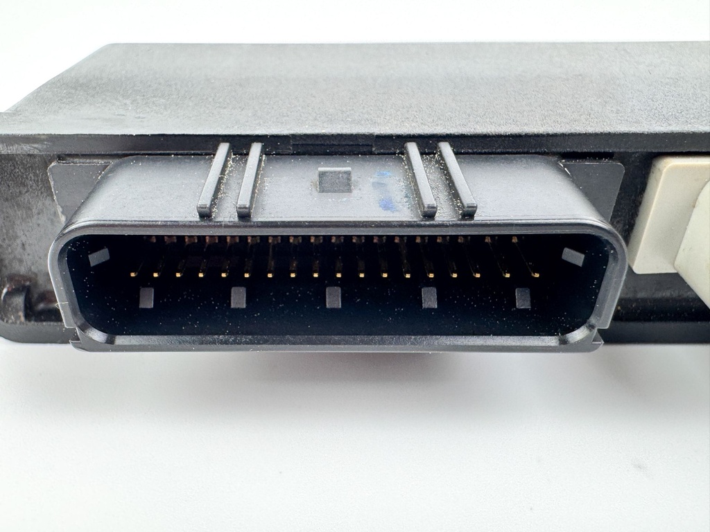 2010 Honda 60 HP 4 Stroke Outboard Engine Control Unit ECU 34750-ZZ3-043 OEM