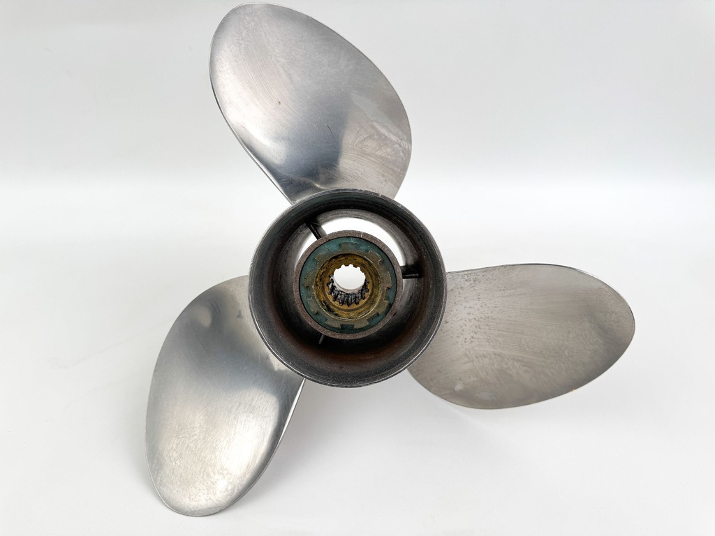 Honda Outboard 3 Blade Stainless Steel Prop Propeller 13 1/4" x 16P RH