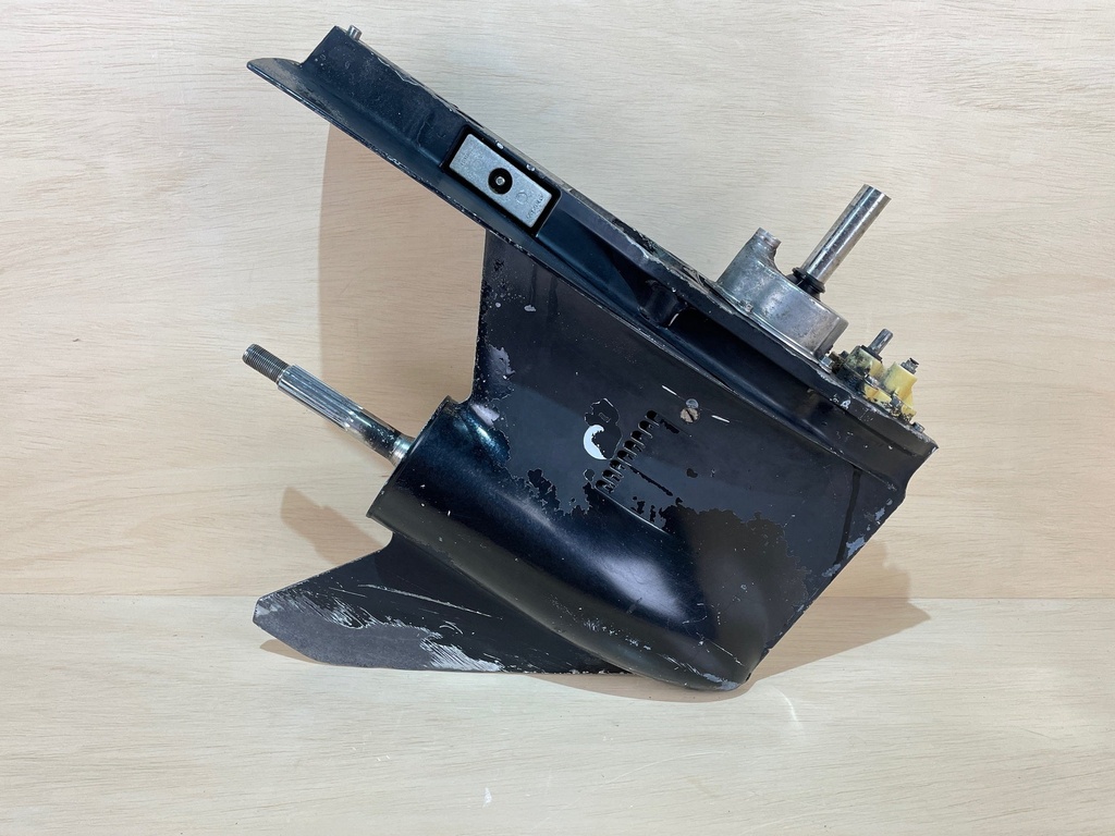 Mercury Verado 250HP Lower Unit Gear Case RH Standard Rotation