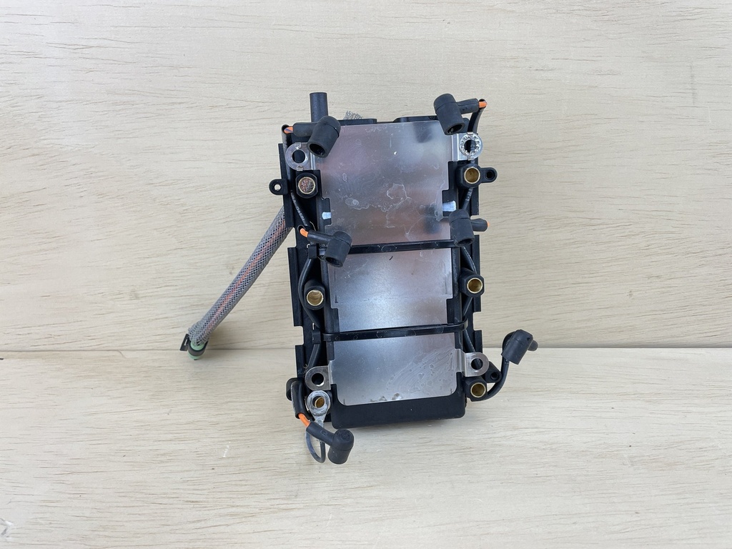 1996 Evinrude 150HP Outboard 2 Stroke Powerpack Assembly 0584985