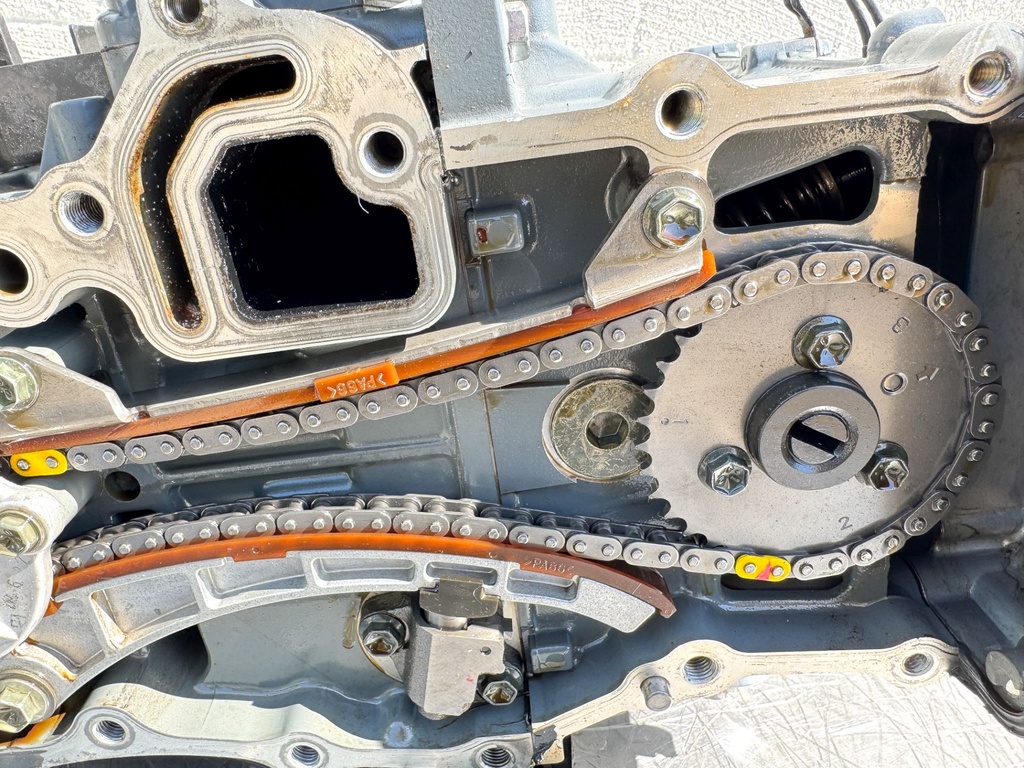 2006 Suzuki 25 HP 4 Stroke Outboard Powerhead  OEM