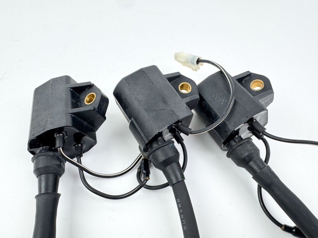 2006 Mercury 25 HP 4 Stroke Outboard Ignition Coil Set 898103T OEM