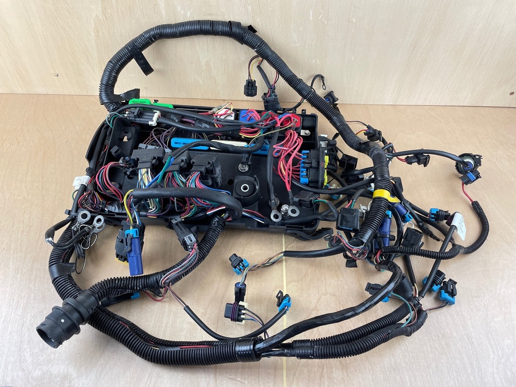 2005 Mercury Verado 225HP Outboard Engine Wiring Harness 880616T04