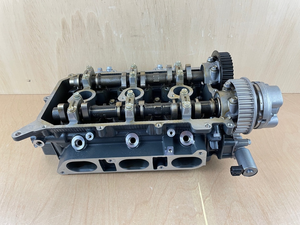 2019 Yamaha 300HP F300 Outboard Starboard Cylinder Head Assembly 6CE-W009A-03-9S