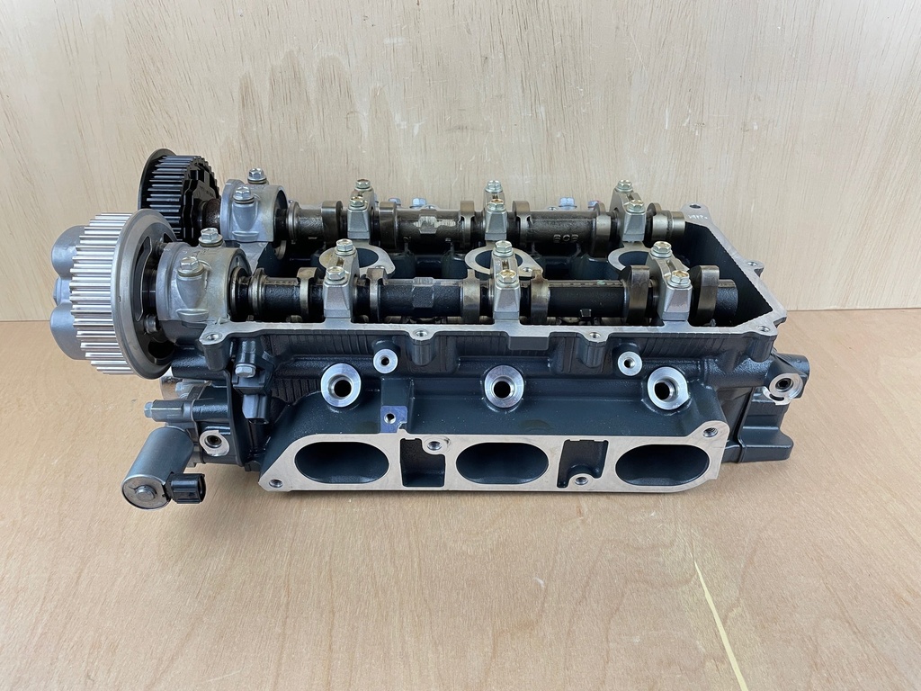 2019 Yamaha 300HP F300 Outboard Port Cylinder Head Assembly 6CE-W009C-03-9S
