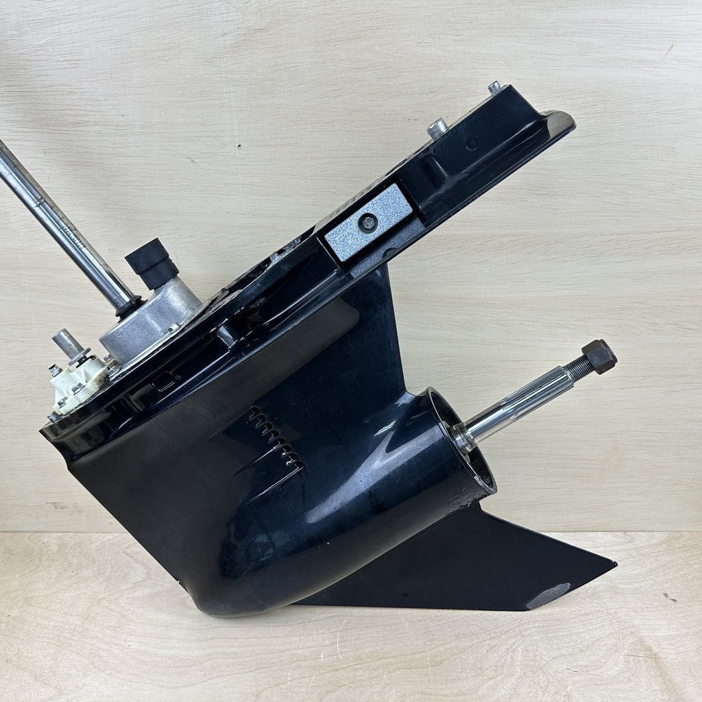Mercury Verado L6 25” Counter Rotation Lower Unit Gearcase 880686T15