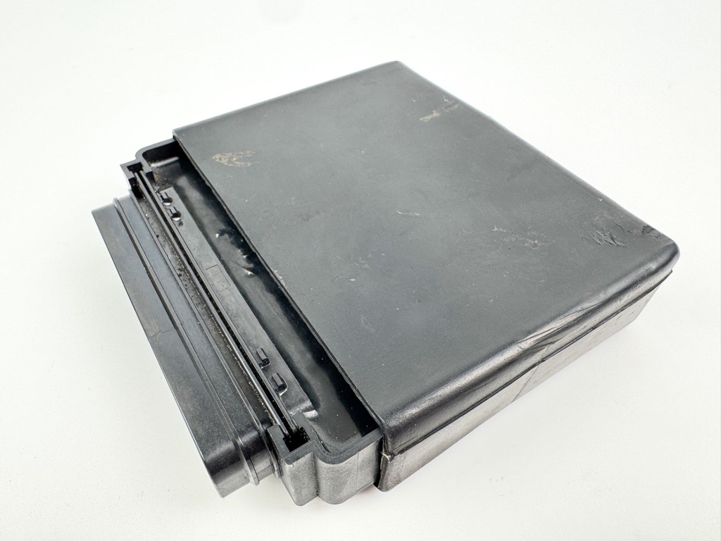 2004 Suzuki 115 HP 4 Stroke Outboard Engine Control Unit ECU 33920-90J51 OEM