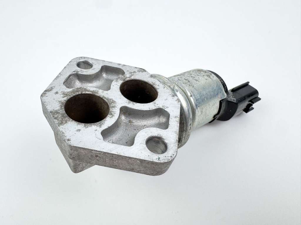 2004 Suzuki 115 HP 4 Stroke Outboard IAC Idle Air Control Valve 18137-77E00 OEM