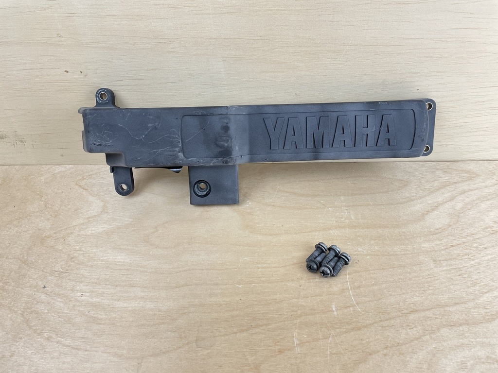 Yamaha 115HP F115 Outboard Cylinder Head Spark Plug Cover 67F-11192-00-00