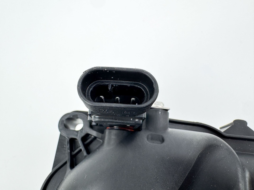 2005 Mercury 60 HP 4 Stroke Outboard Intake Manifold 877829T OEM