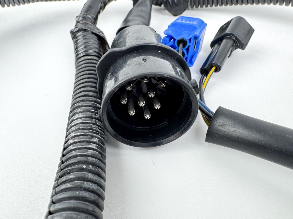 2004 Yamaha 150 HP 4 Stroke Outboard Engine Wire Harness 63P-82590-10-00 OEM