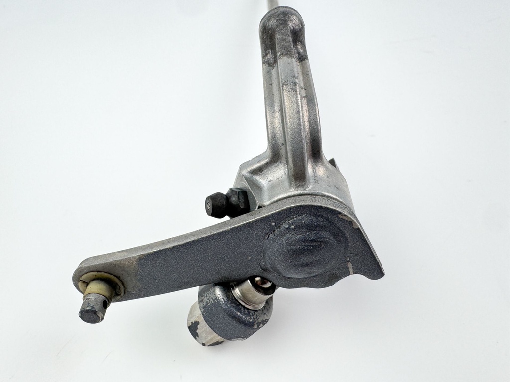 2004 Yamaha 150 HP 4 Stroke Outboard Shift Shaft 63P-44120-00-00 OEM