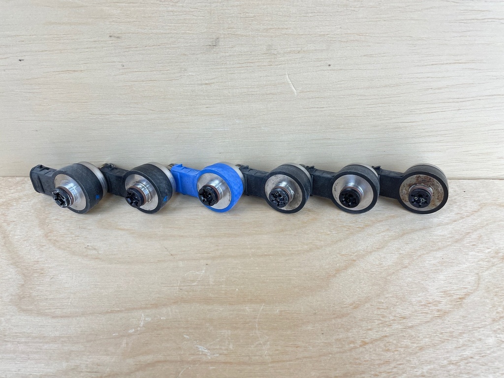 2002 Mercury 200HP Optimax 2 Stroke Air Injector Set 850065A11