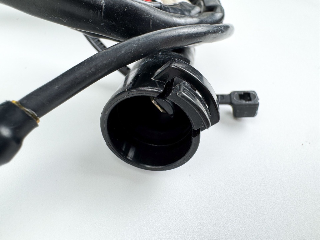 2003 Yamaha 115 HP 4 Stroke Outboard Coil Pulser Base Stator Assembly 68V-81460-00-00 OEM