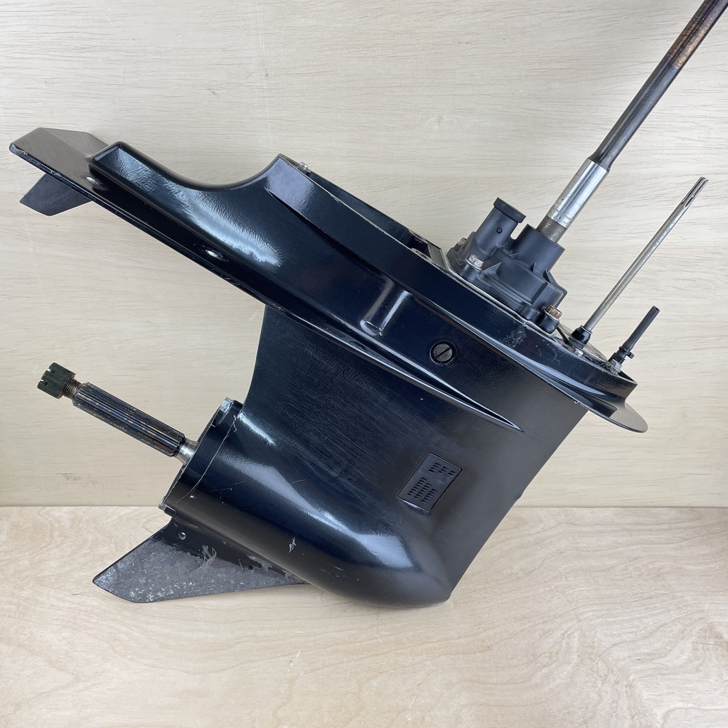 2011 Suzuki 90HP DF90A 4 Stroke 20" Lower Unit Gearcase 55110-87L20-0EP