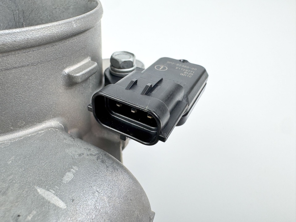 2010 Yamaha 250 HP 4 Stroke Outboard Throttle Body Assembly 6CB-13751-00-00 OEM