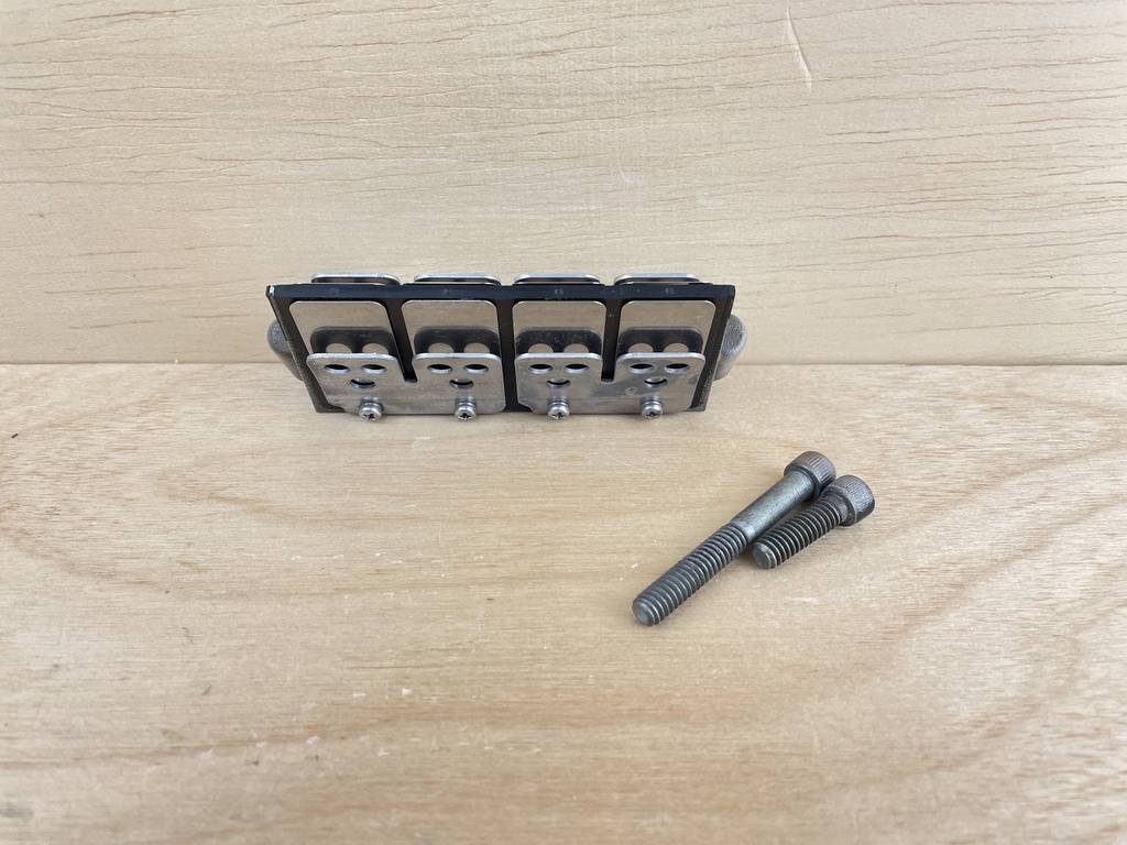 1998 Mercury 150HP 2 Stroke Outboard Reed Block Valve 855952T3 116453