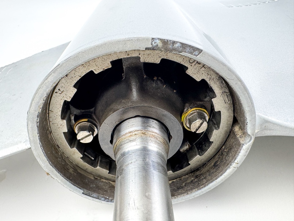 Mercury 175 200 225 HP V6 25" XL Lower Unit Gear Case 8M0142298 Counter LH