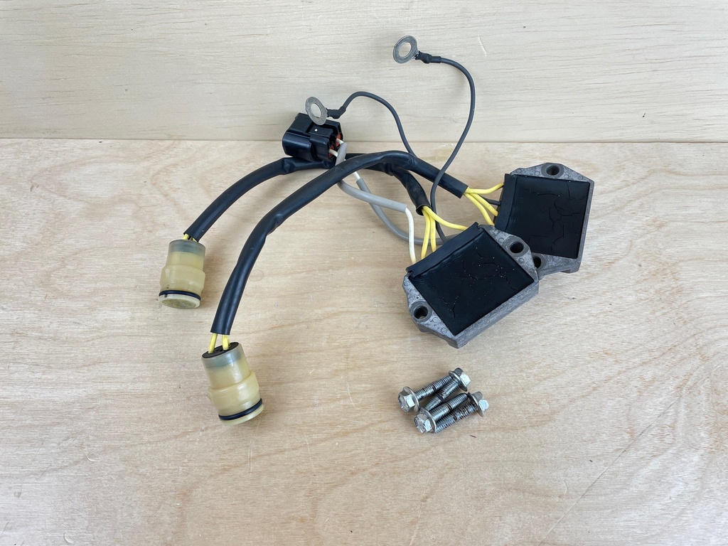 2011 Suzuki DF300 300HP 4 Stroke Outboard Rectifier Regulator Set 32800-98J01