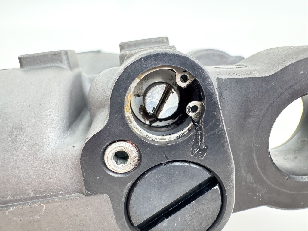 2013 Mercury 25 HP 4 Stroke Outboard Power Trim Tilt Unit 851873T03 OEM