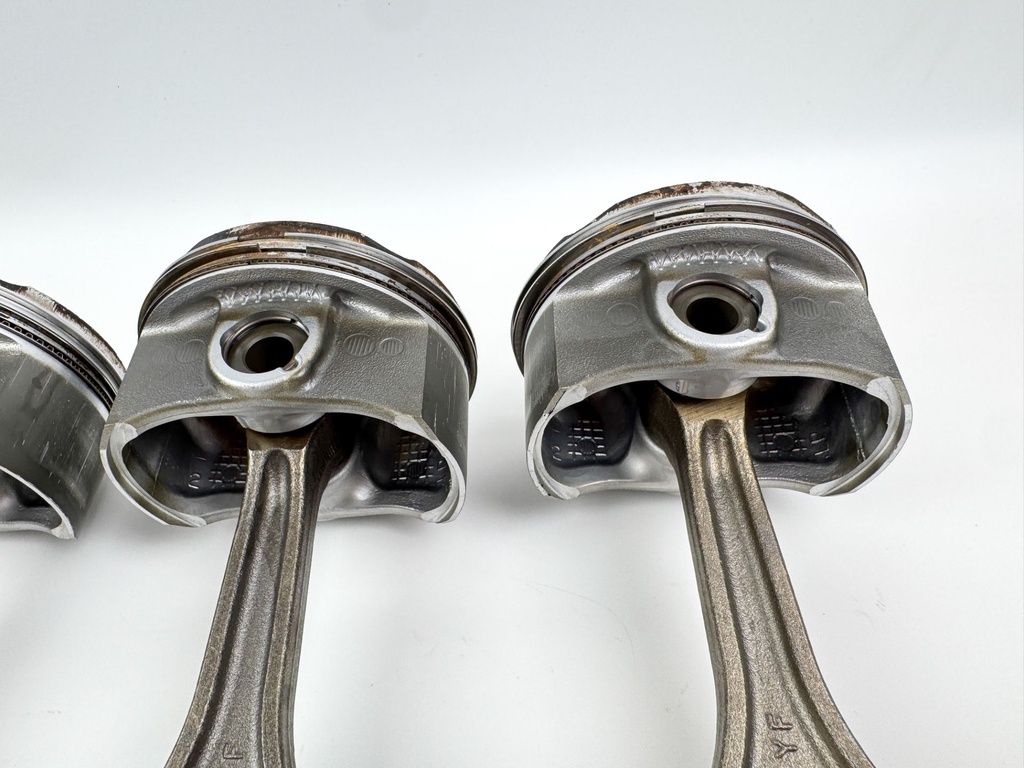 2013 Yamaha 250 HP 4 Stroke Outboard Piston & Connecting Rod Set 6P2-11631-10-93 OEM