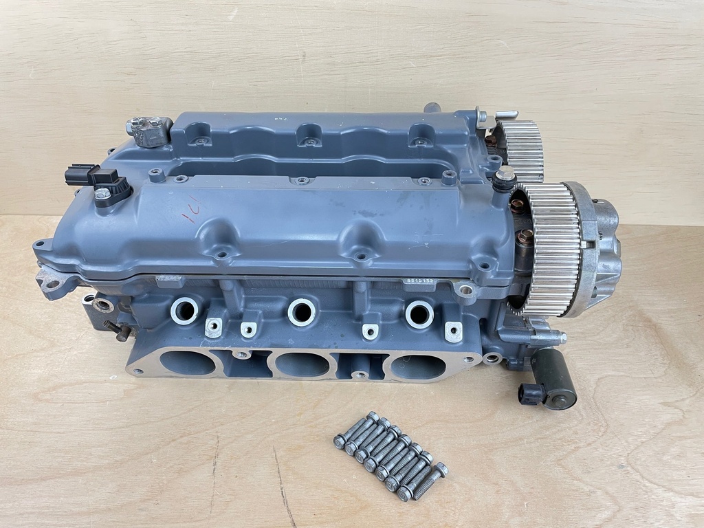 2006 Yamaha 250HP 3.3L 4 Stroke Starboard Cylinder Head 6P2-11110-01-94