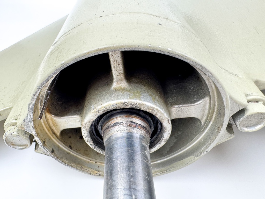 03-05 Honda 200 225 HP 4 Stroke 25" XL Lower Unit Gear Case 06411-ZY3-617ZA