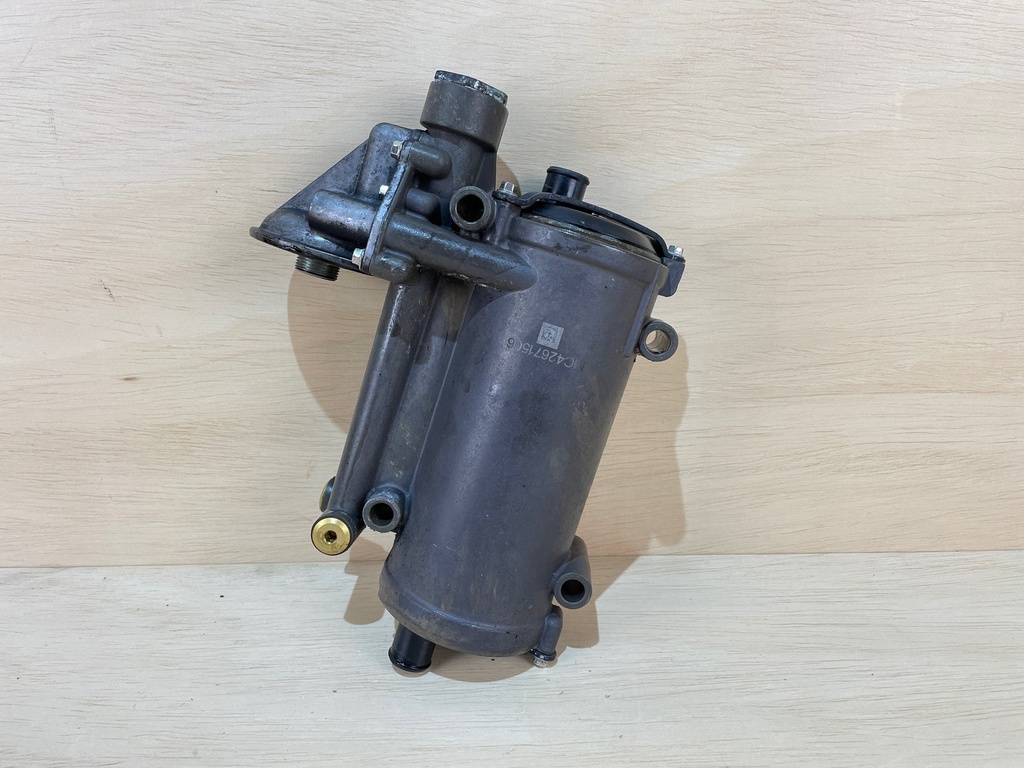 2004 Mercury Verado 250HP Integrated Oil Module Cooler 880640T03