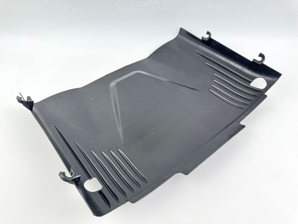 2012 Yamaha 300 HP 4 Stroke Outboard Ignition Coil Cover 6CB-82314-00-00 OEM