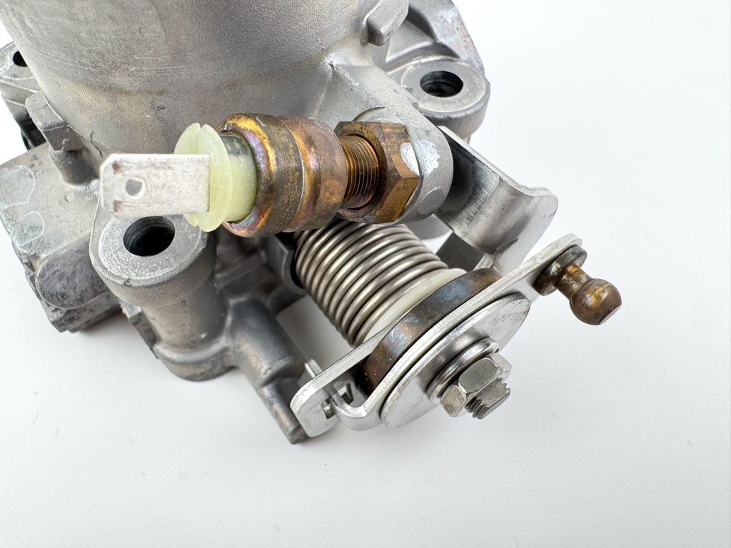 2011 Suzuki 115 HP 4 Stroke Outboard Throttle Body Assembly 13300-90J00 OEM