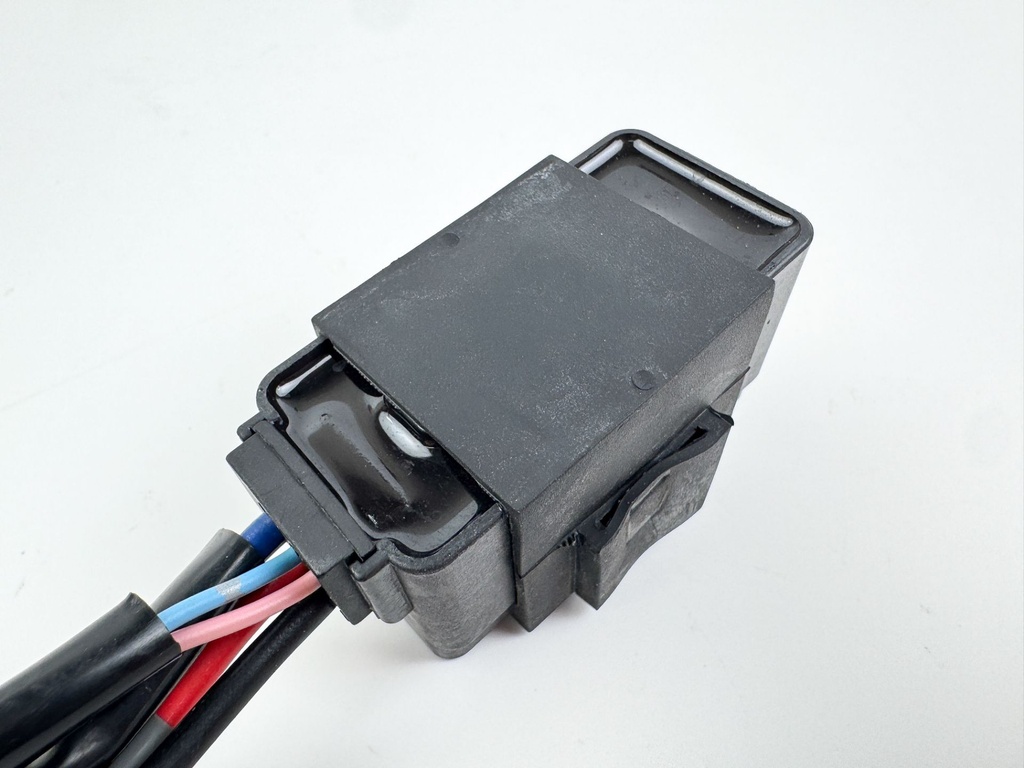 2011 Suzuki 115 HP 4 Stroke Outboard Trim Tilt Relay 38410-93J12 OEM