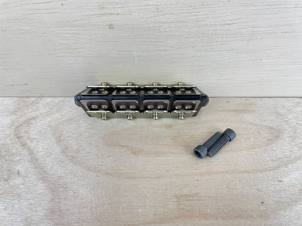 2003 Mercury 135HP Optimax 2 Stroke Outboard Reed Block Valve Assembly 855952T3