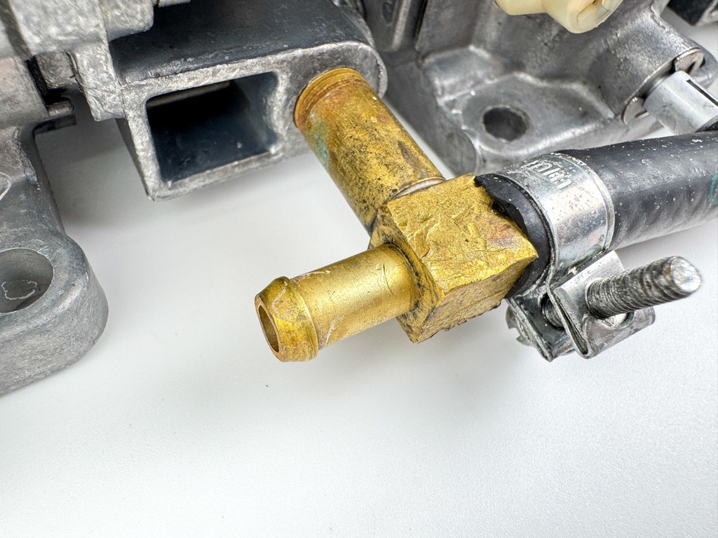 2002 Mercury 200 HP 2 Stroke Outboard Carburetor Set 828272T73 OEM