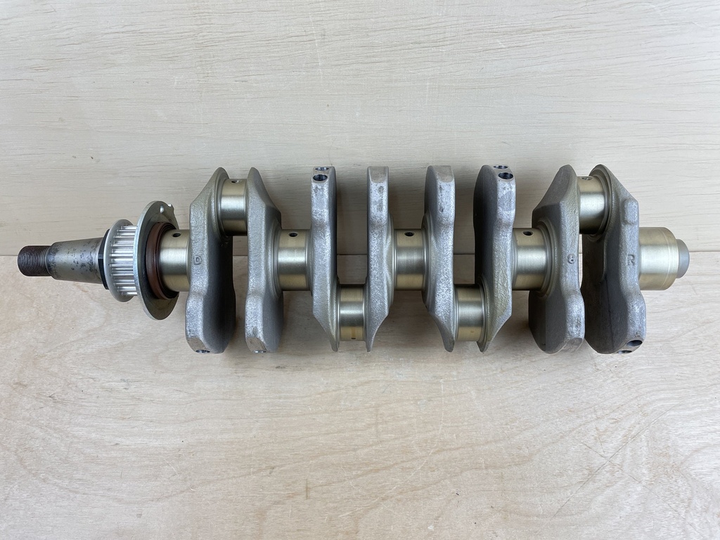 2011 Yamaha 90HP F90 4 Stroke Crankshaft Assembly 6D8-11411-01-00