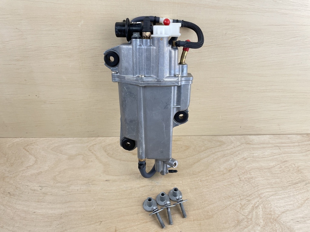 2011 Yamaha 90HP F90 4 Stroke Outboard Float Chamber Assembly 6D8-14180-42-00