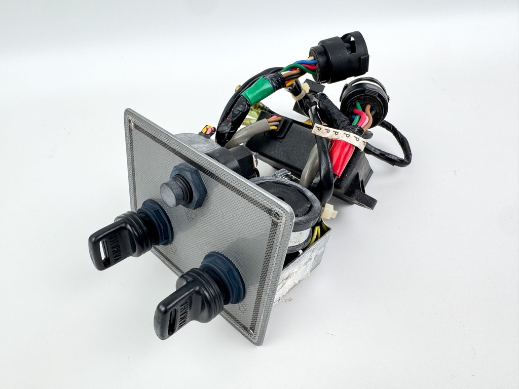 Yamaha Outboard Dual Twin Engine Ignition Key Switch