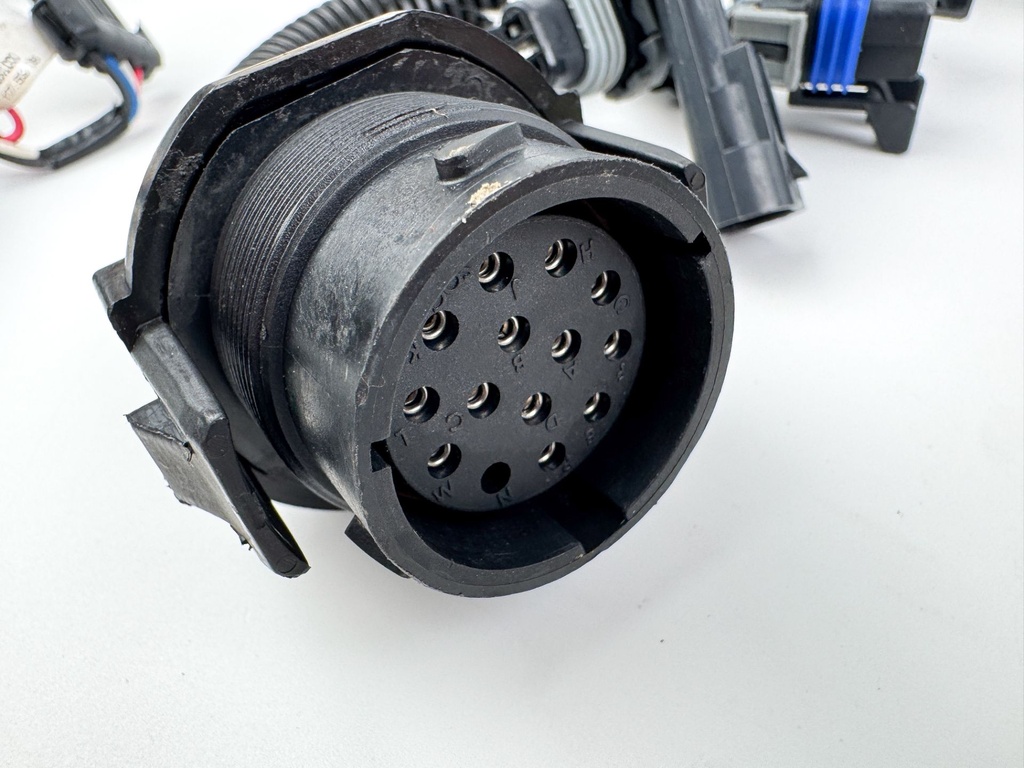 2015 Mercury 300 HP 4 Stroke Outboard Engine Wire Harness 8M0102454 OEM