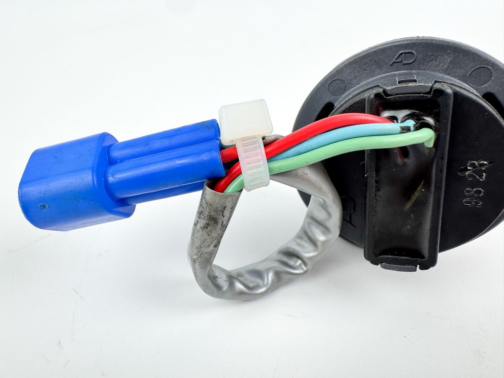 2000 Yamaha 80 HP 4 Stroke Outboard Trim Switch 63D-82563-10-00 OEM