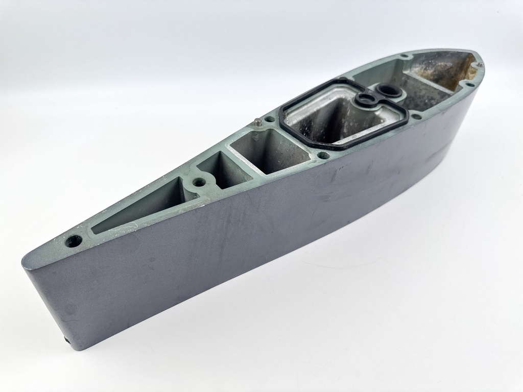 2008 Yamaha 350 HP 4 Stroke Outboard Midsection Extension / Spacer 6AW-45211-00-8D