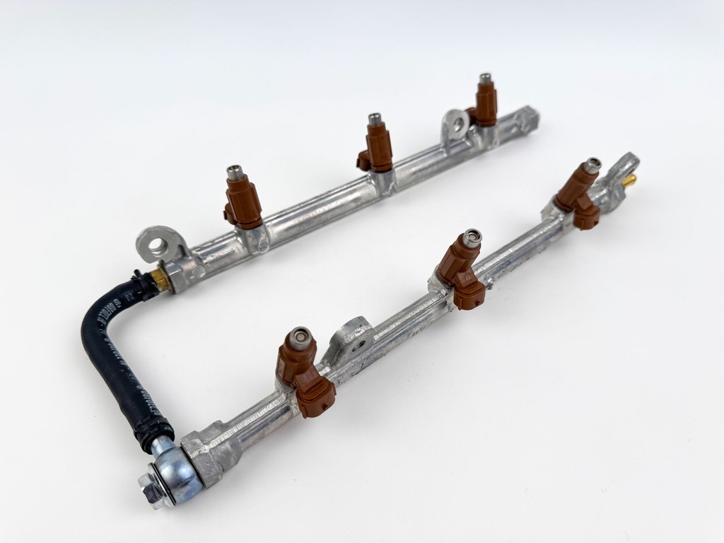 2010 Suzuki 250 HP 4 Stroke Outboard Port Fuel Injector Set W/ Rail 15710-96J00 OEM