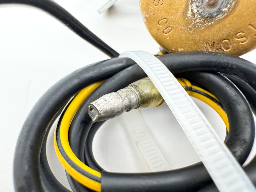 2005 Mercury 50 HP 2 Stroke Outboard Enricher Valve 819503A5 OEM