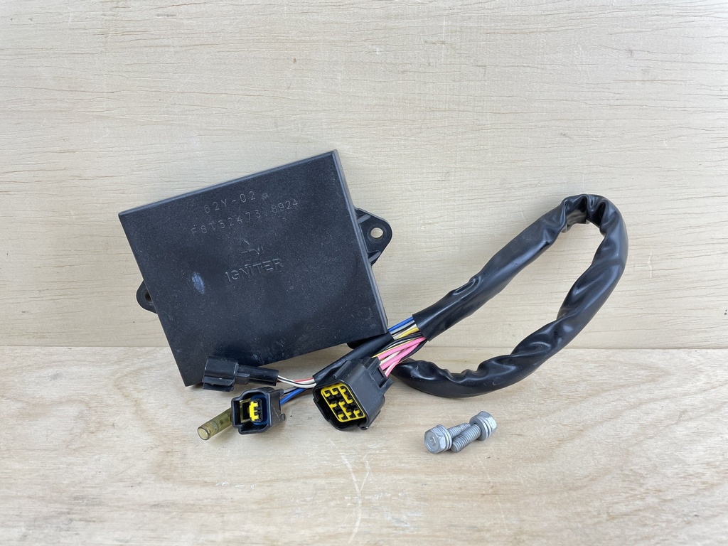 1999 Yamaha 50HP 4 Stroke Outboard CDI Unit Assembly 62Y-85540-02-00