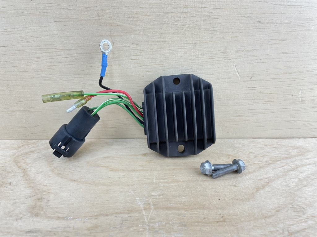 1999 Yamaha 50HP 4 Stroke Outboard Regulator Rectifier Assemby 62Y-81960-00-00